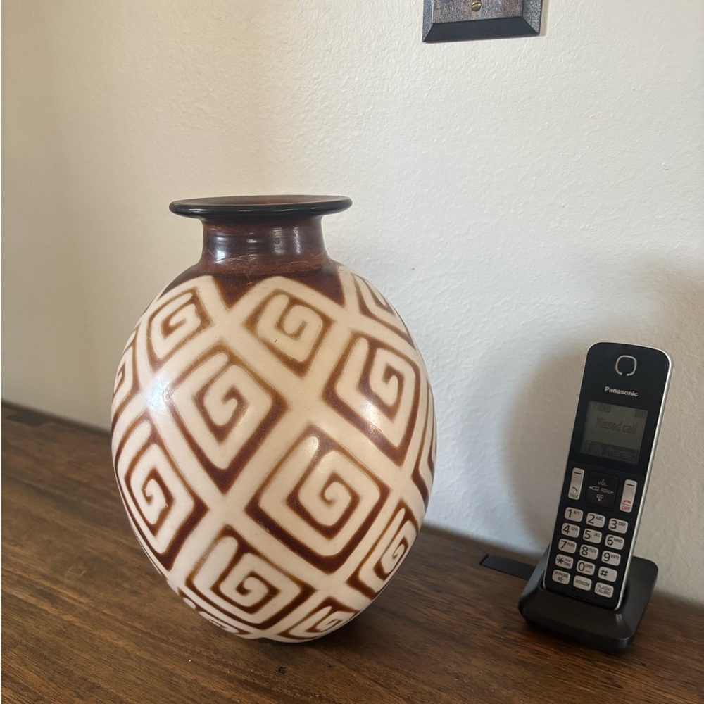 Ceramic vase